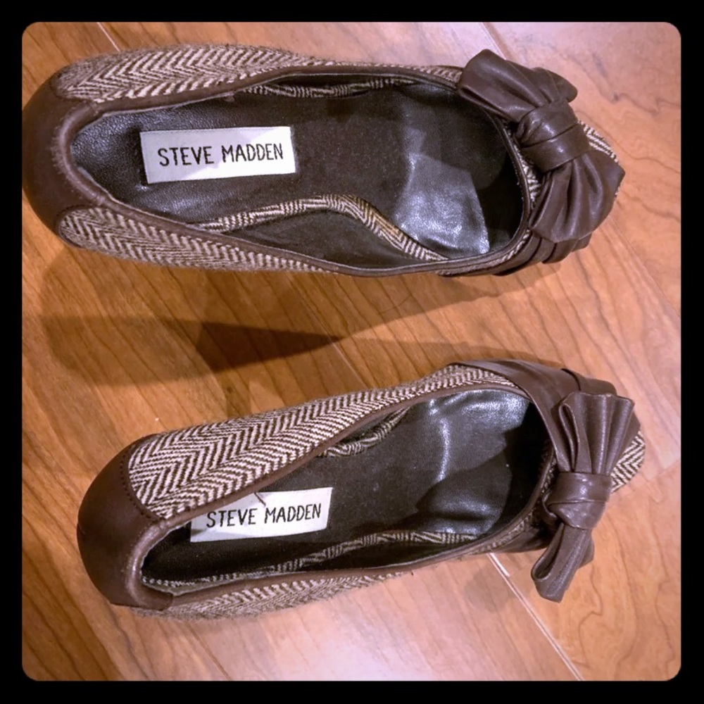 Peep toe high heels